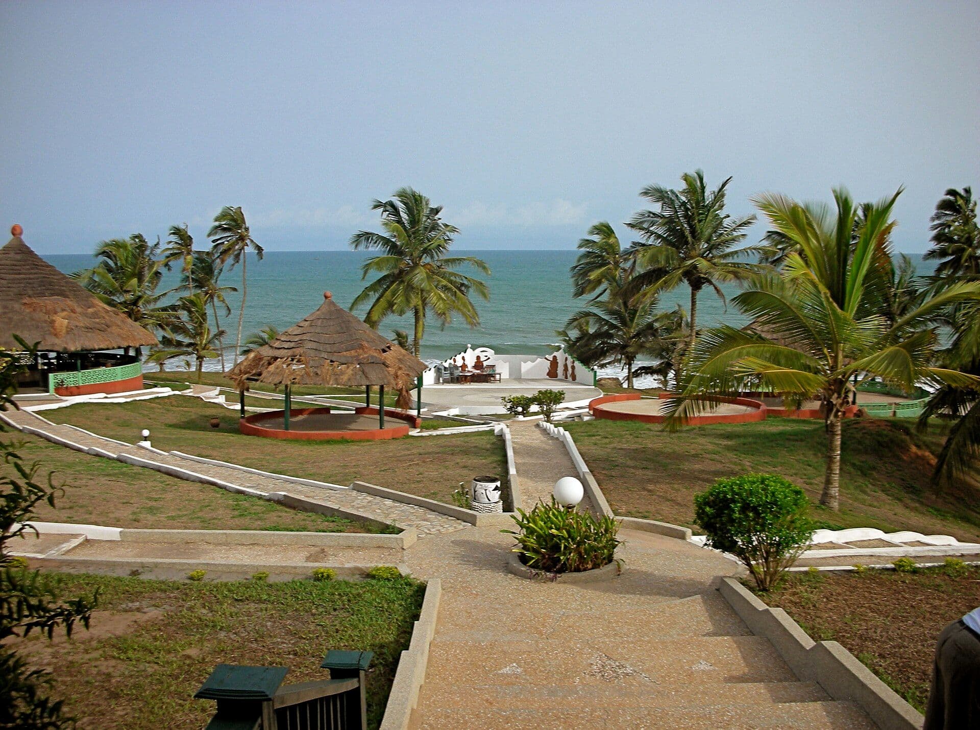 Tills No1 Beach Hotel