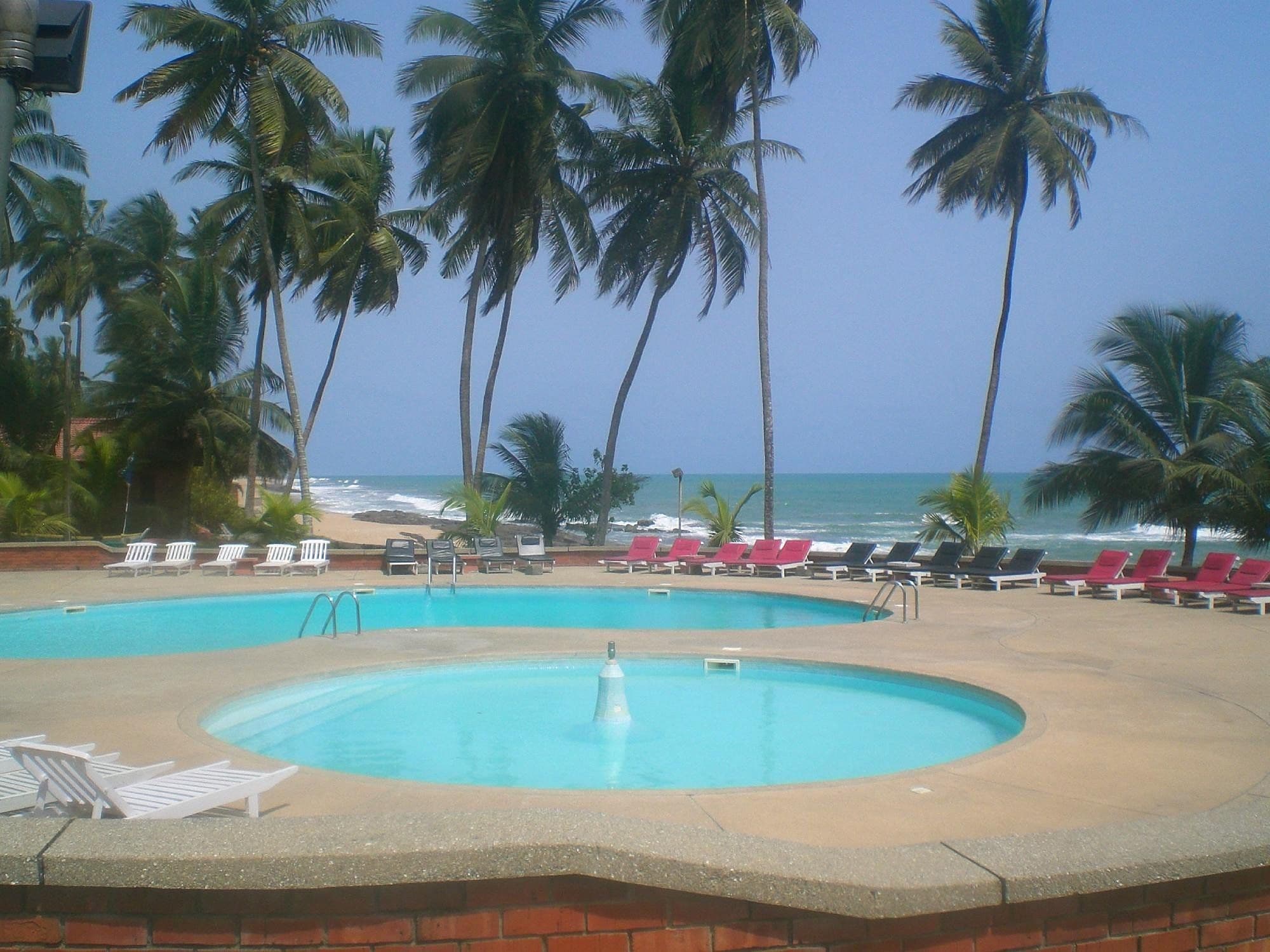Coconut Grove Beach Resort photo 1